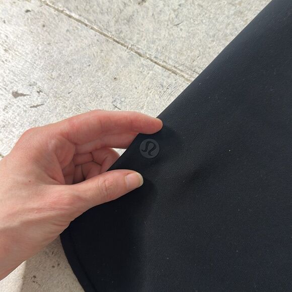 Lululemon Black Size 8 Drawstring Skirt - Picture 4 of 5